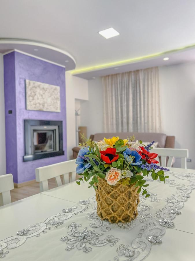 הוילה מונטפיאסקונה Le Grazie House מראה חיצוני תמונה
