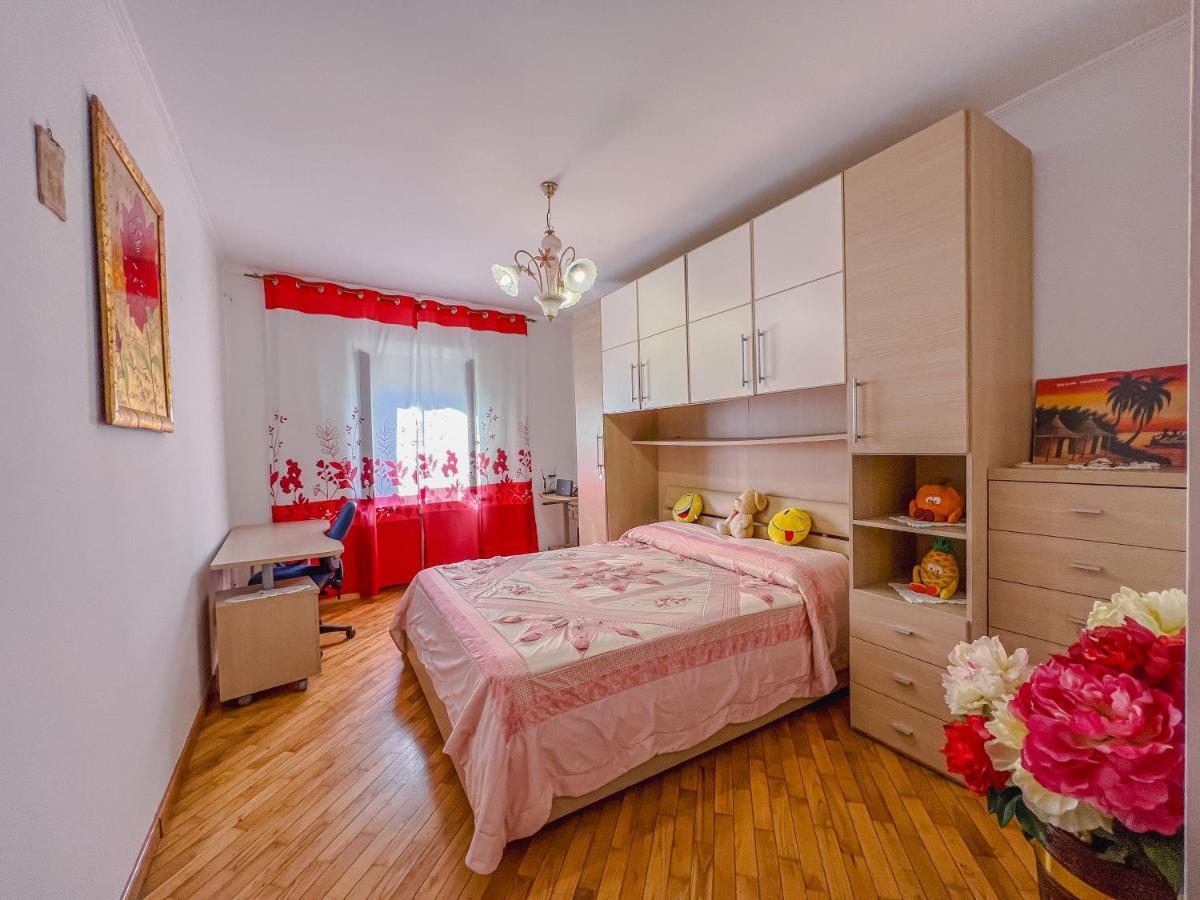 הוילה מונטפיאסקונה Le Grazie House מראה חיצוני תמונה